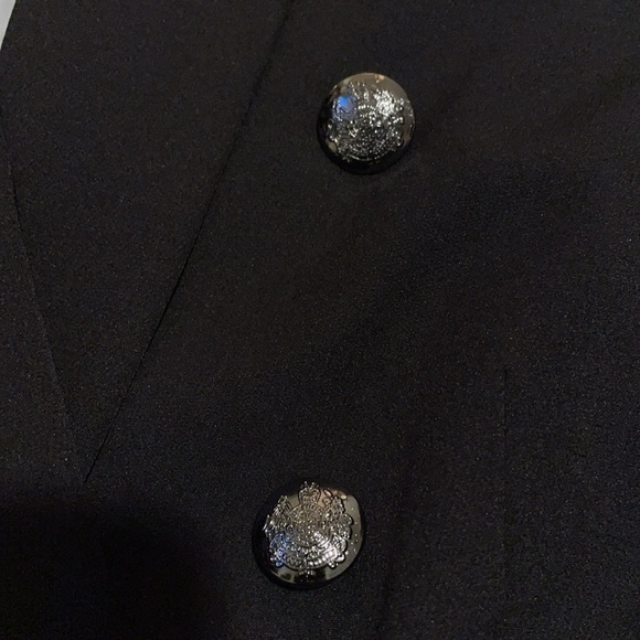 Crosby. Double Breasted Lined Blazer.  Black with gray lining. Size 6. - Picture 9 of 12